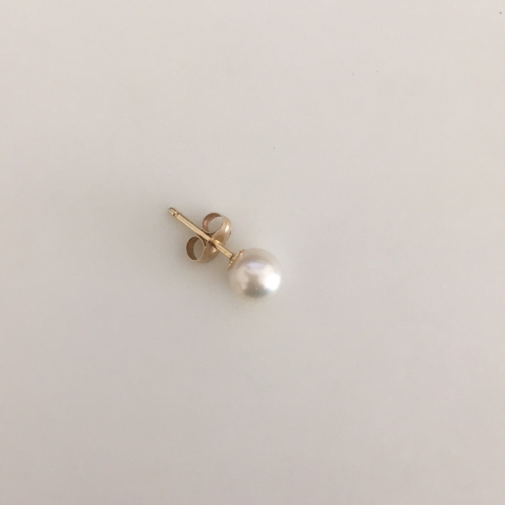 Single Genuine Pearl Earring